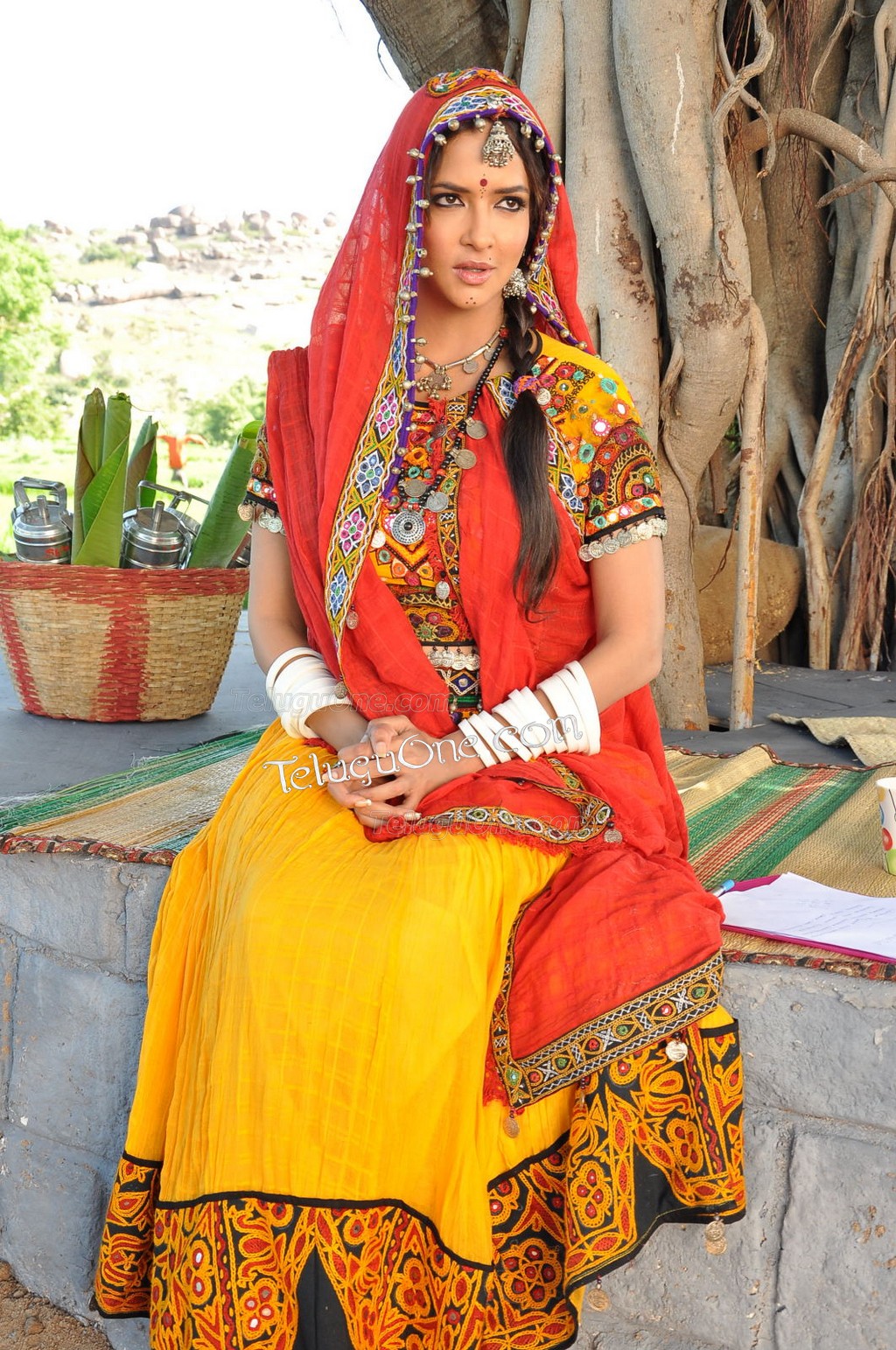 Lakshmi Manchu Photos